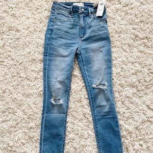 Abercrombie & Fitch High Waisted Skinnies